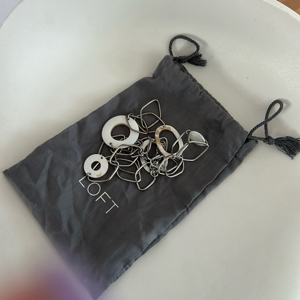 Mother of pearl loft necklace